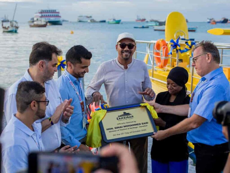 Le lancement officiel des circuits sous-marins de Zanzibar